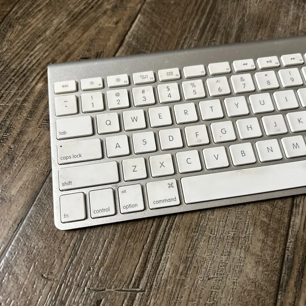 GENUINE Apple Wireless Bluetooth Keyboard A1314 Mac Aluminium